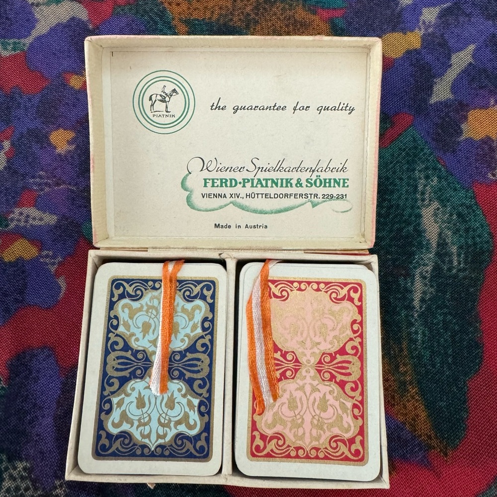 Vintage Ferd Piatnik & Sohne Red & Blue Mini Playing Cards